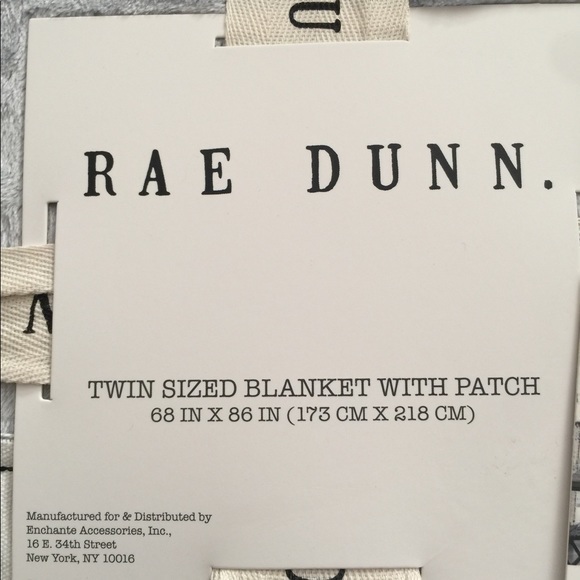 NWT‎ Rae Dunn Blanket - Picture 2 of 5